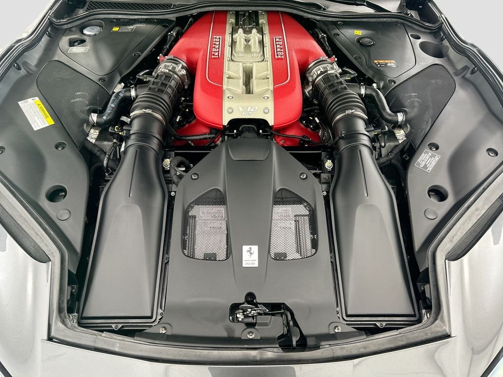 Used 2022 Grigio Silverstone Metallic Ferrari  image 33