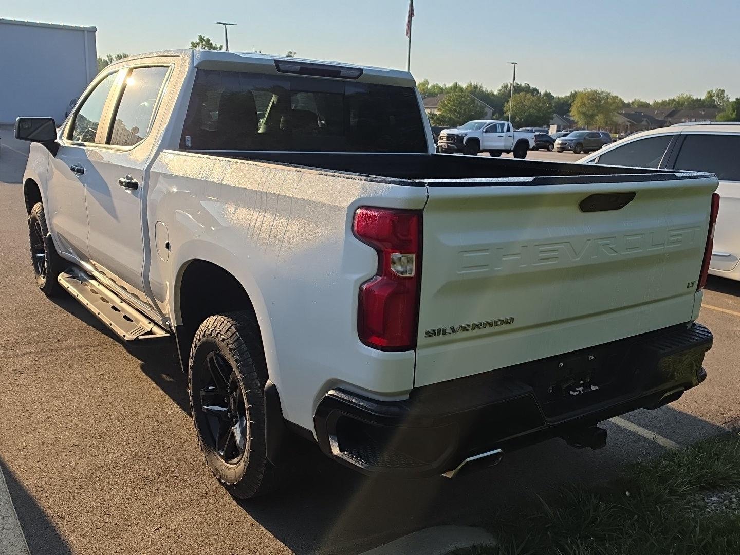 Used 2021 Silver Ice Metallic Chevrolet LT Trail Boss image 4
