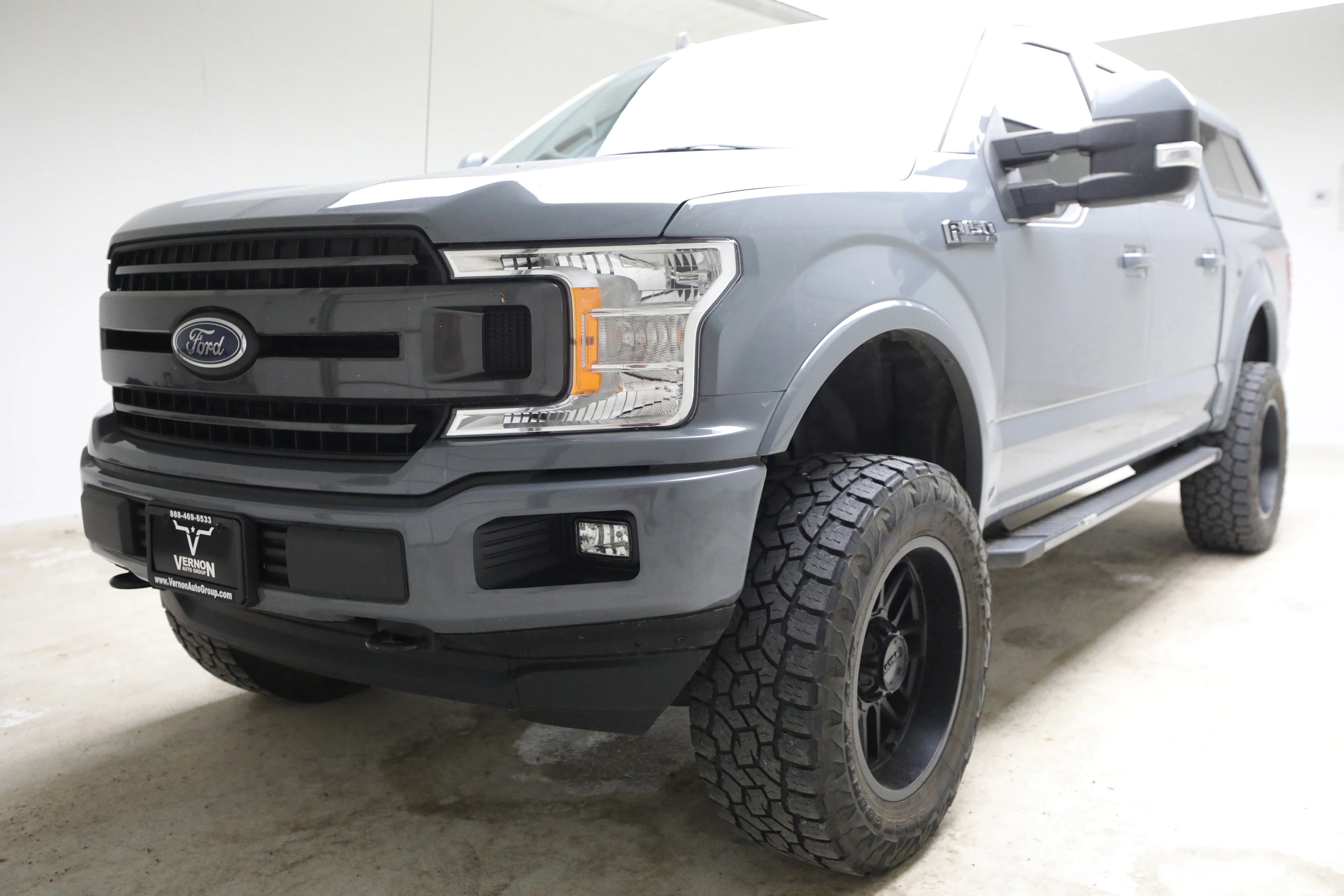 Pre-Owned 2020 Ford F-150 XLT Crew Cab 4x4 Fx4