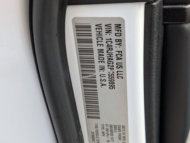 Used 2023 White Jeep Altitude X image 30