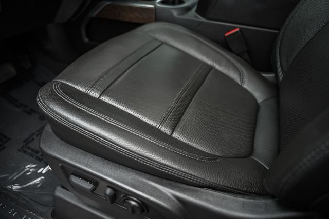 Used 2022 Cayenne Red GMC Denali image 40