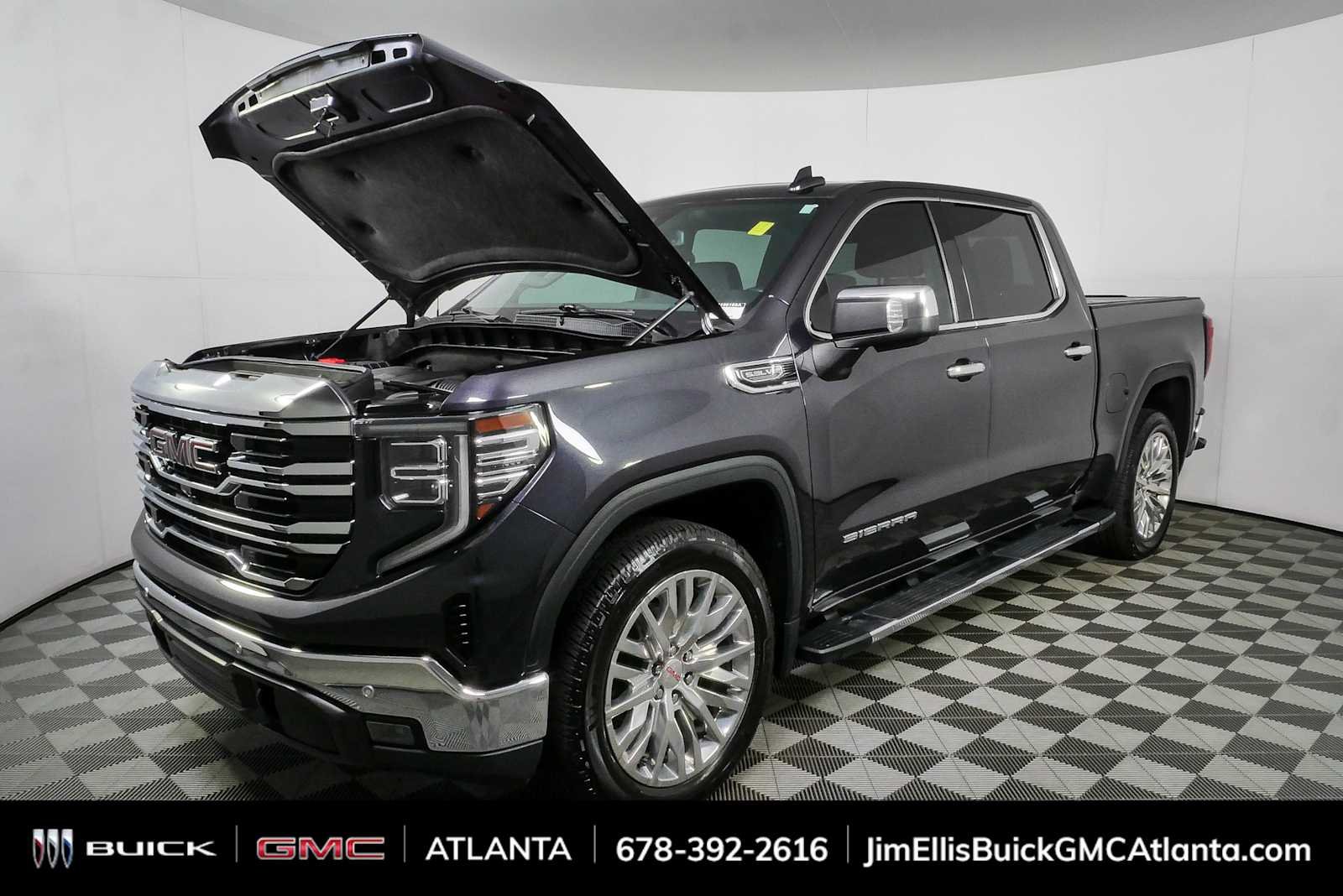 Used 2022 Titanium Rush Metallic GMC SLT image 33