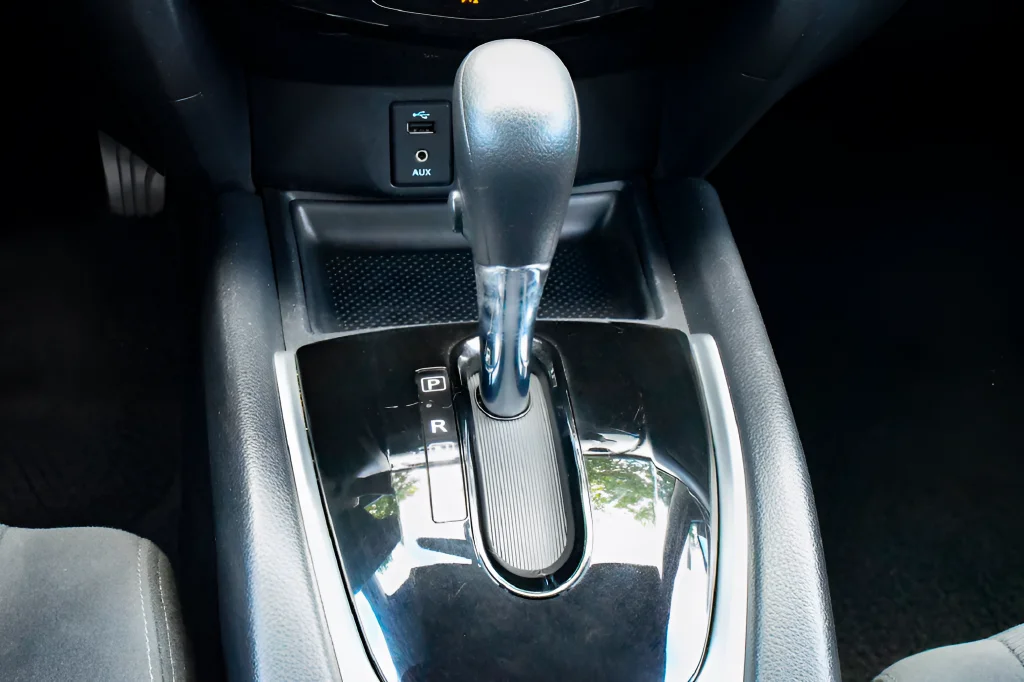 Used 2016 Gray Nissan SV image 24