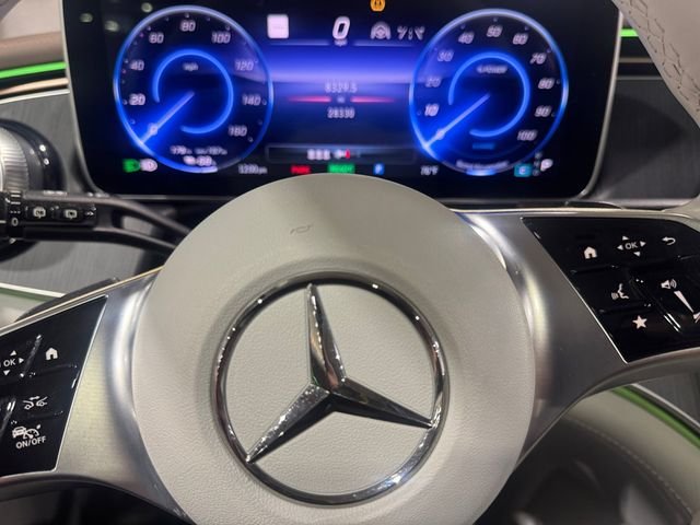 Certified Used 2023 Obsidian Black Metallic Mercedes-Benz 500 SUV image 20