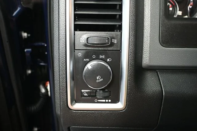 Used 2016 Blue Ram Big Horn image 31