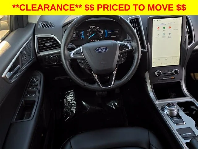 Used 2024 White Ford SEL image 19