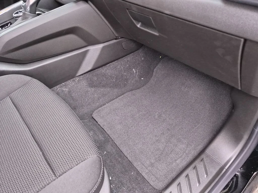 New 2026 Onyx Black GMC Elevation image 44