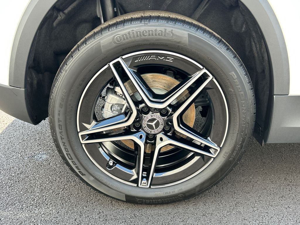 New 2026 Polar White Mercedes-Benz GLA250 image 35