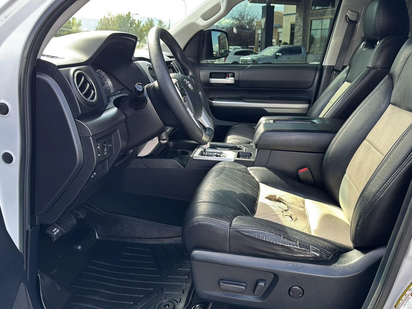 2014 Toyota Tundra SR5 - Photo 21