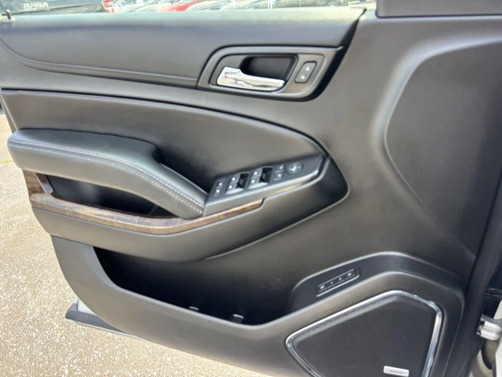 Used 2018 SILVER ICE METALLIC Chevrolet LT image 14