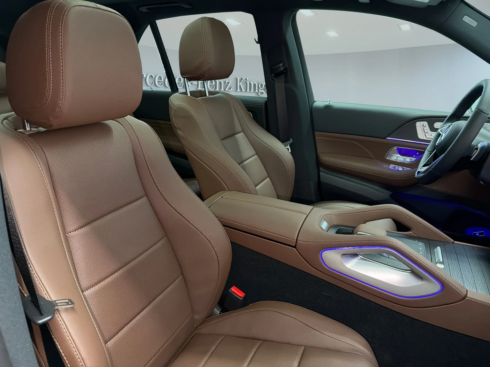 New 2026 Silver Mercedes-Benz GLE 450 4MATIC SUV image 31
