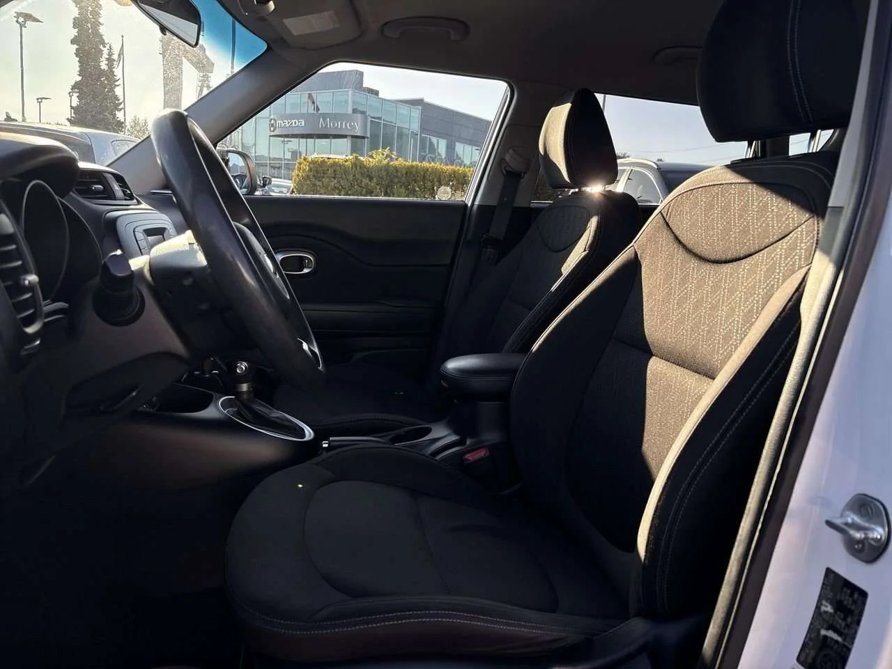 Used 2016 Polar Kia LX at Dilawri Certified   One Owner   Local BC image 19