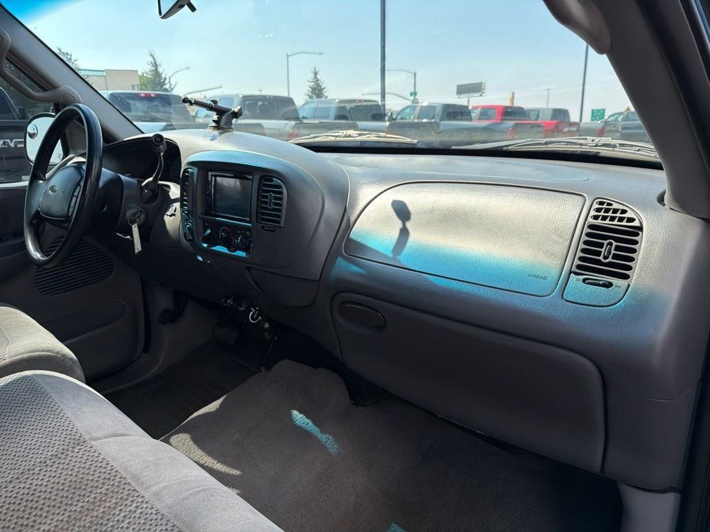 Used 2001  Ford XLT image 29