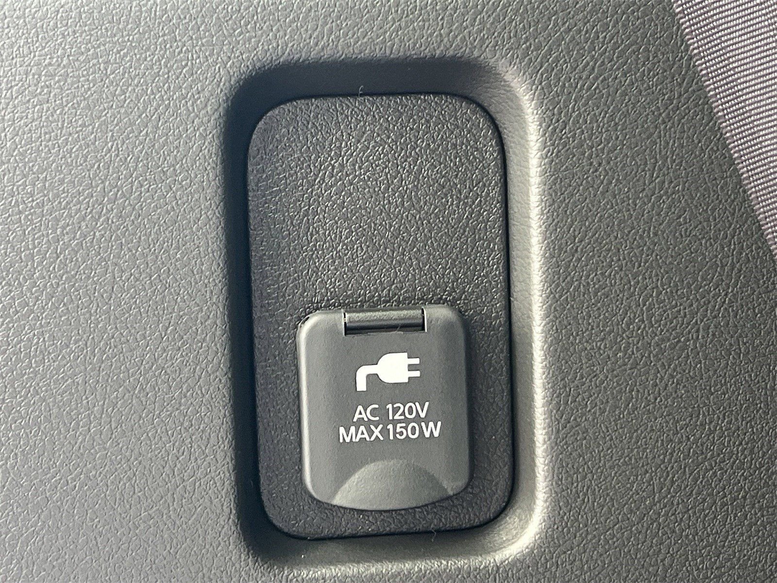 2025 Nissan Armada SL - Photo 28