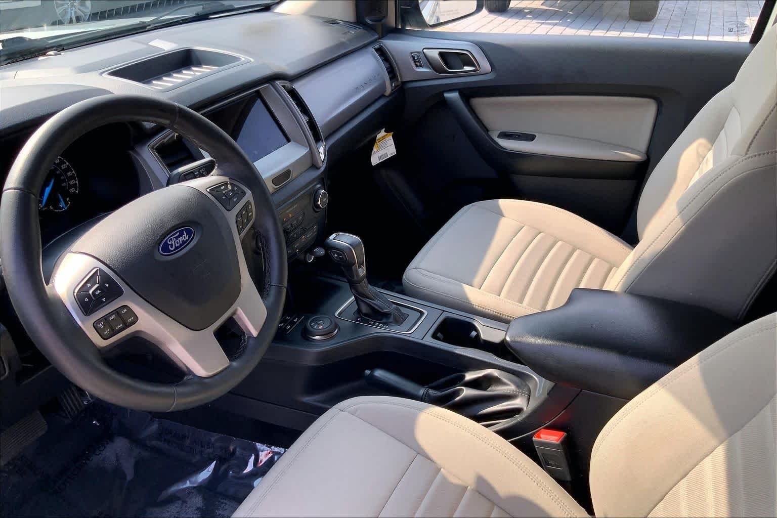 Used 2023 Cactus Gray Ford XLT image 15
