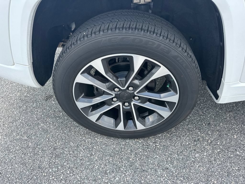 2023 Jeep Grand Cherokee Overland - Photo 17
