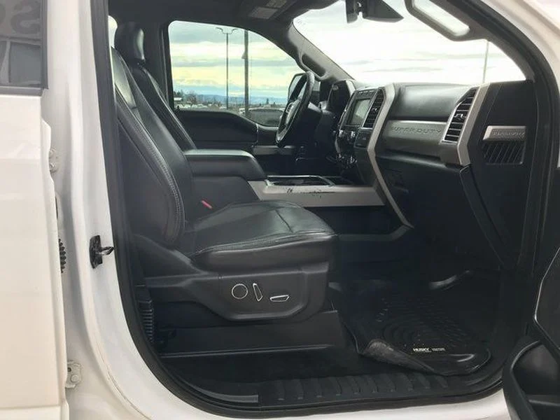 Used 2017 Oxford White Ford Lariat image 19