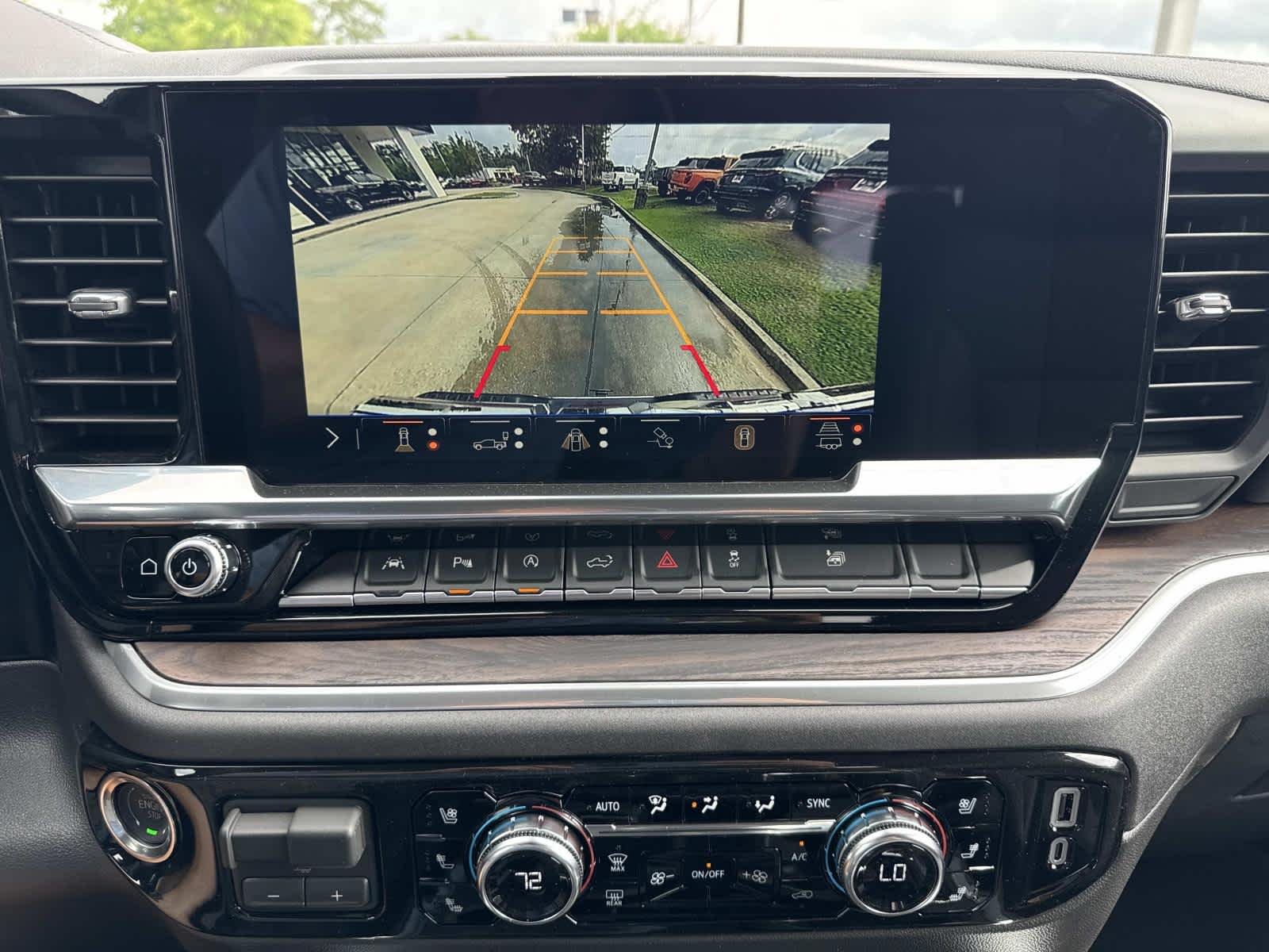 2026 GMC Sierra 1500 SLT - Photo 17