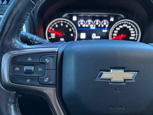 Used 2019 Black Chevrolet High Country image 27