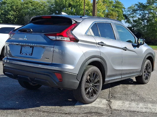 Used 2024 Gray Mitsubishi Black Edition image 6