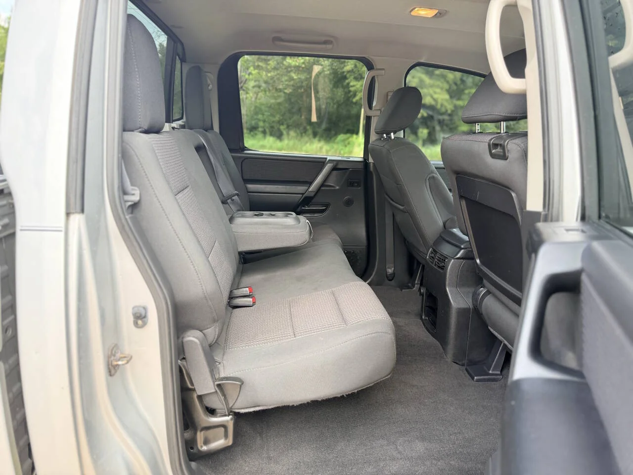 Used 2012 Silver Nissan SV 4x2 4dr Crew Cab SWB Pickup image 17