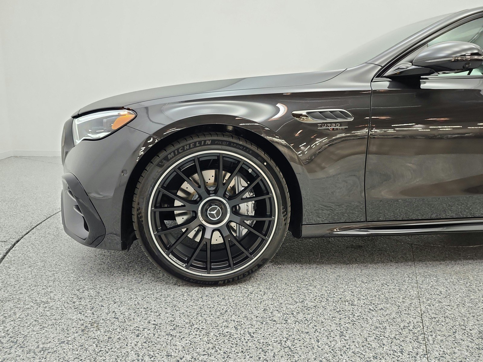 New 2026 Graphite Grey Metallic Mercedes-Benz AMG® E 53 E 4MATIC+ Sedan image 15