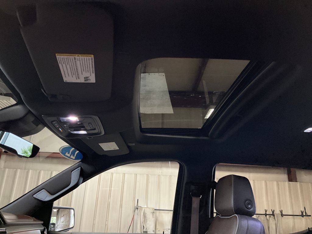 Used 2022 White GMC Denali image 13