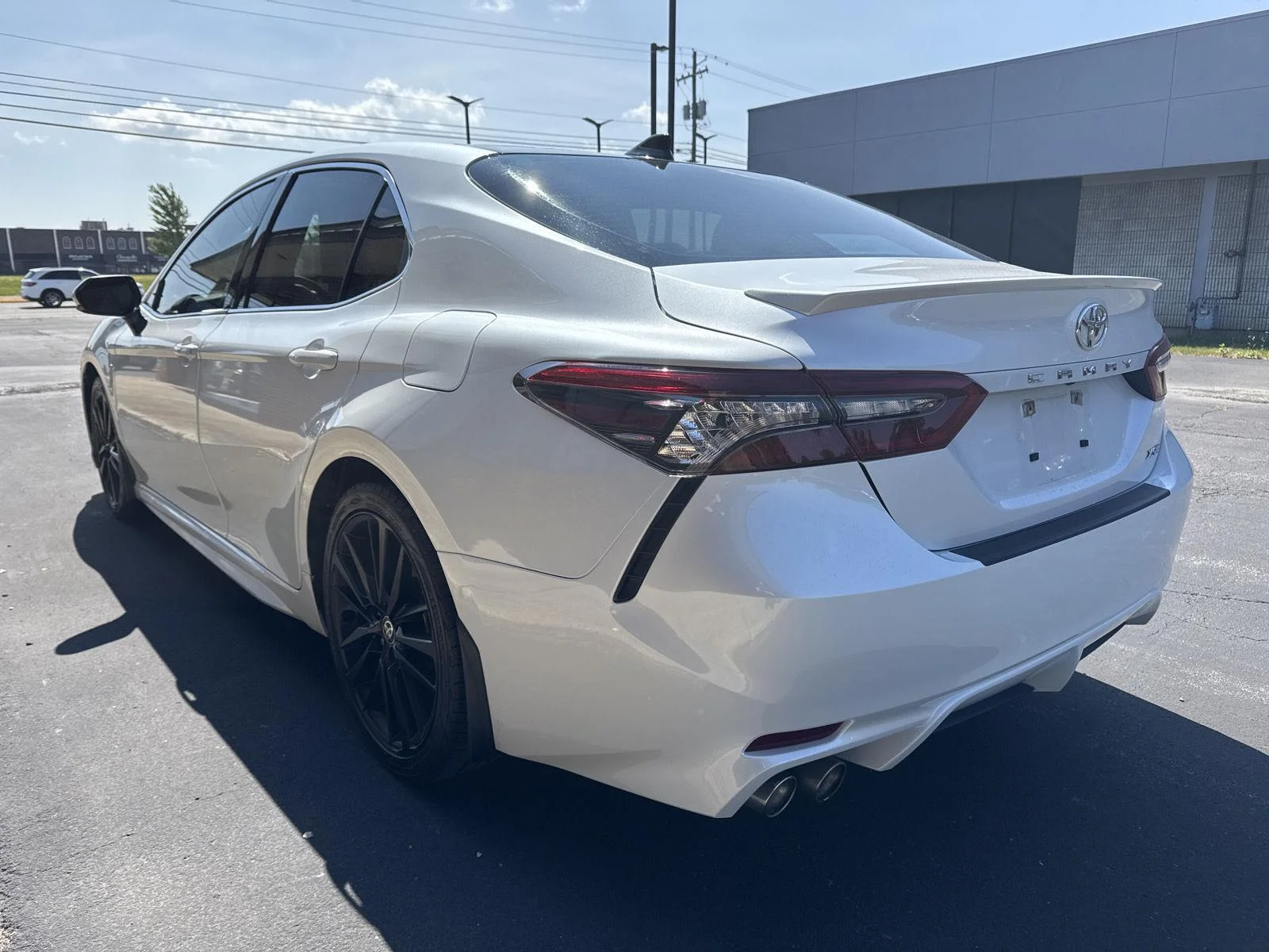 Used 2022 Wind Chill Pearl Toyota XSE image 4