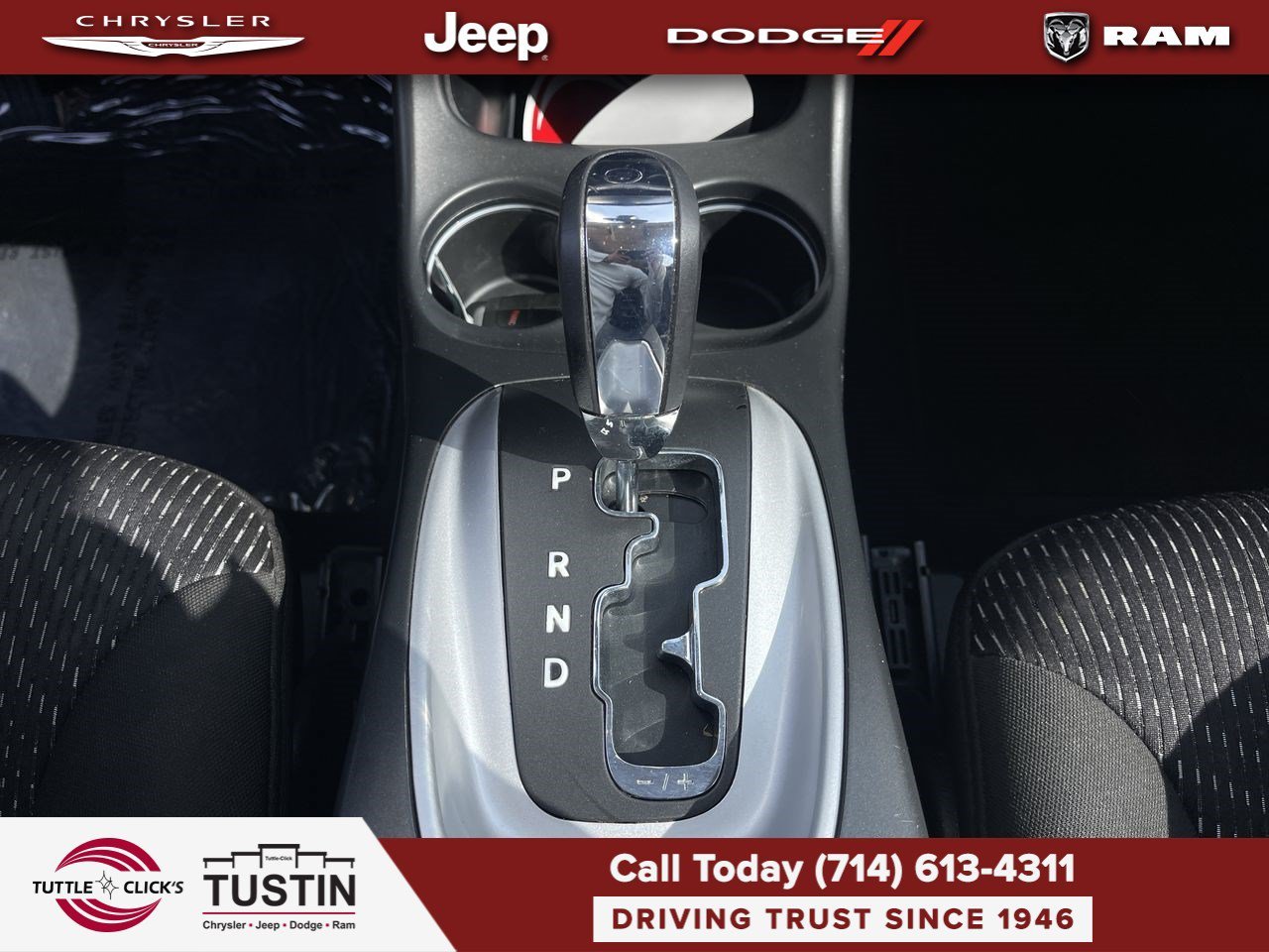 Used 2019 White Noise Tri-Coat Dodge SE image 29