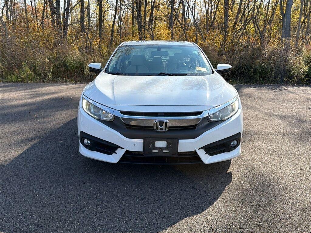 Used 2016 Wh Honda  image 13
