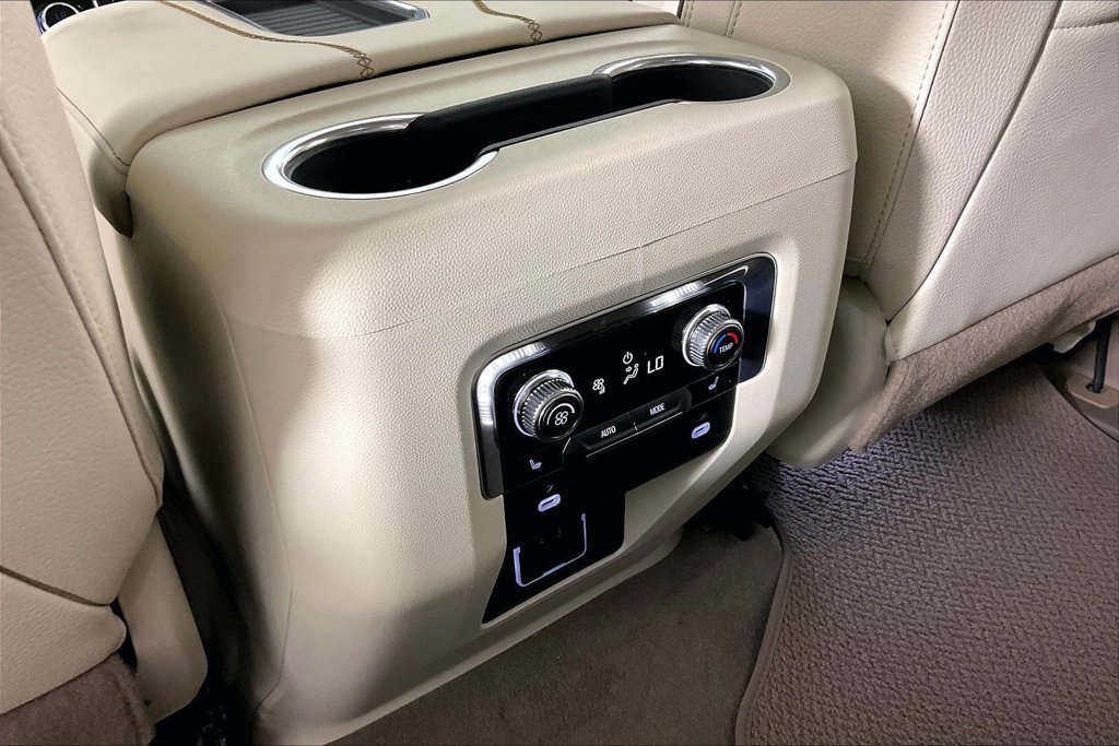 2023 GMC Yukon Denali - Photo 9