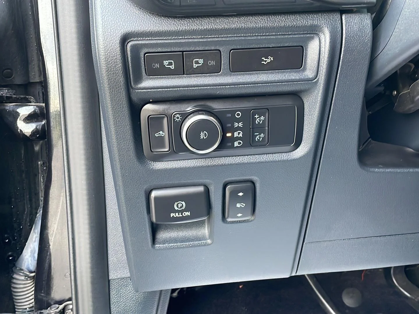 Used 2022 Agate Black Ford XLT image 16