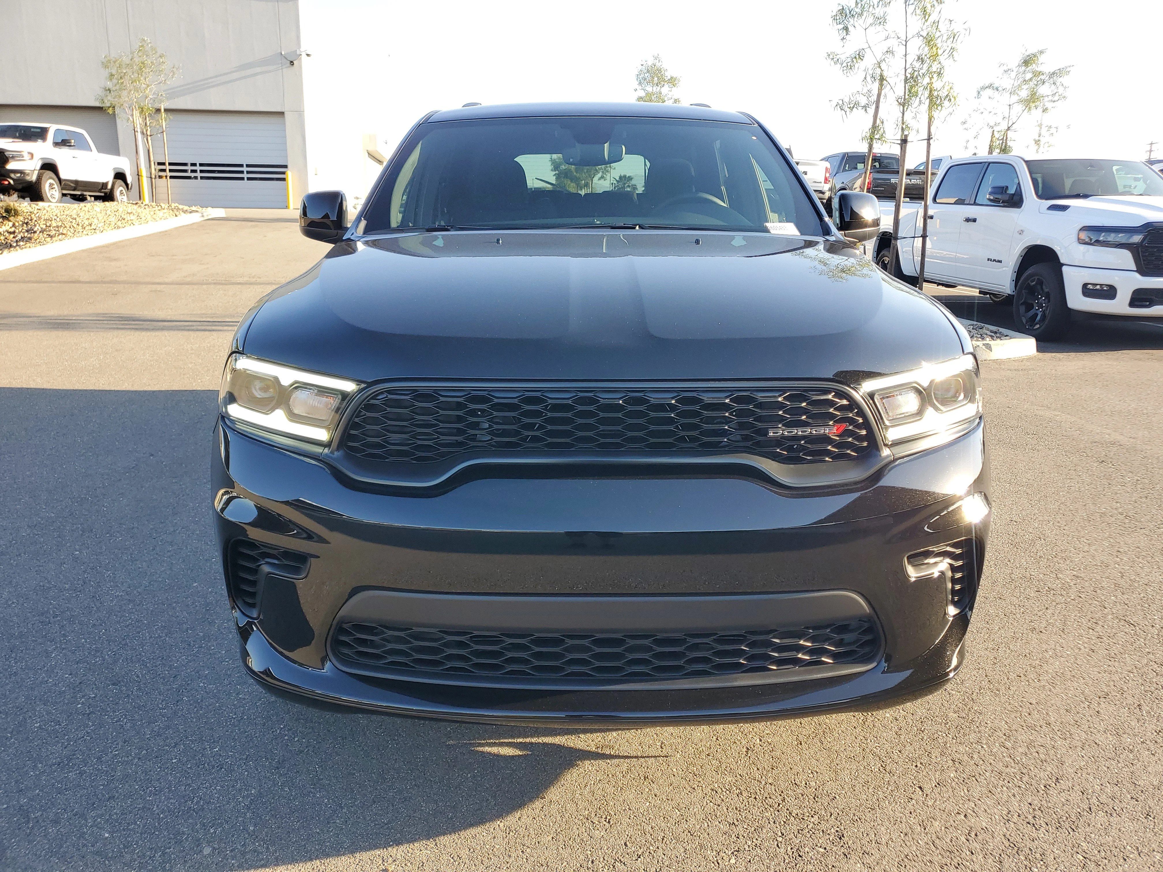 New 2026 Diamond Black Clear-Coat Exterior Paint Dodge GT image 9
