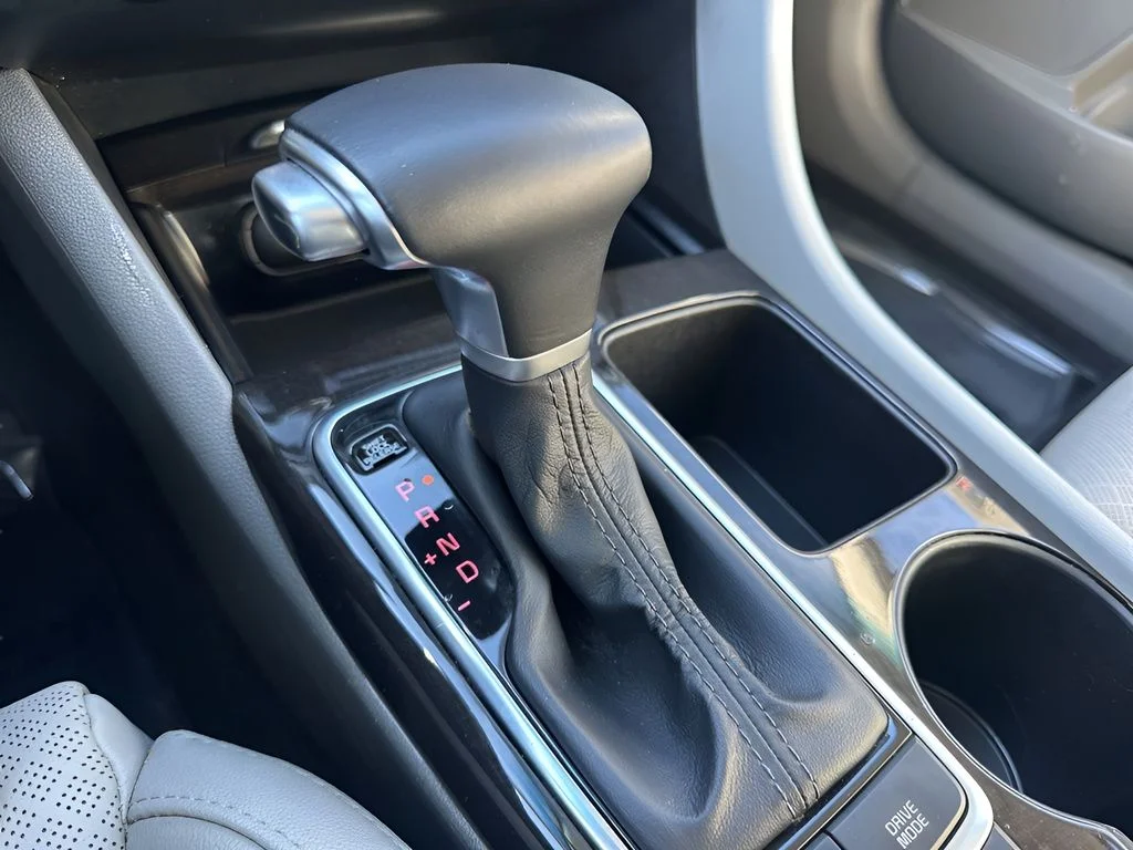 Used 2016 Gray Kia EX image 17