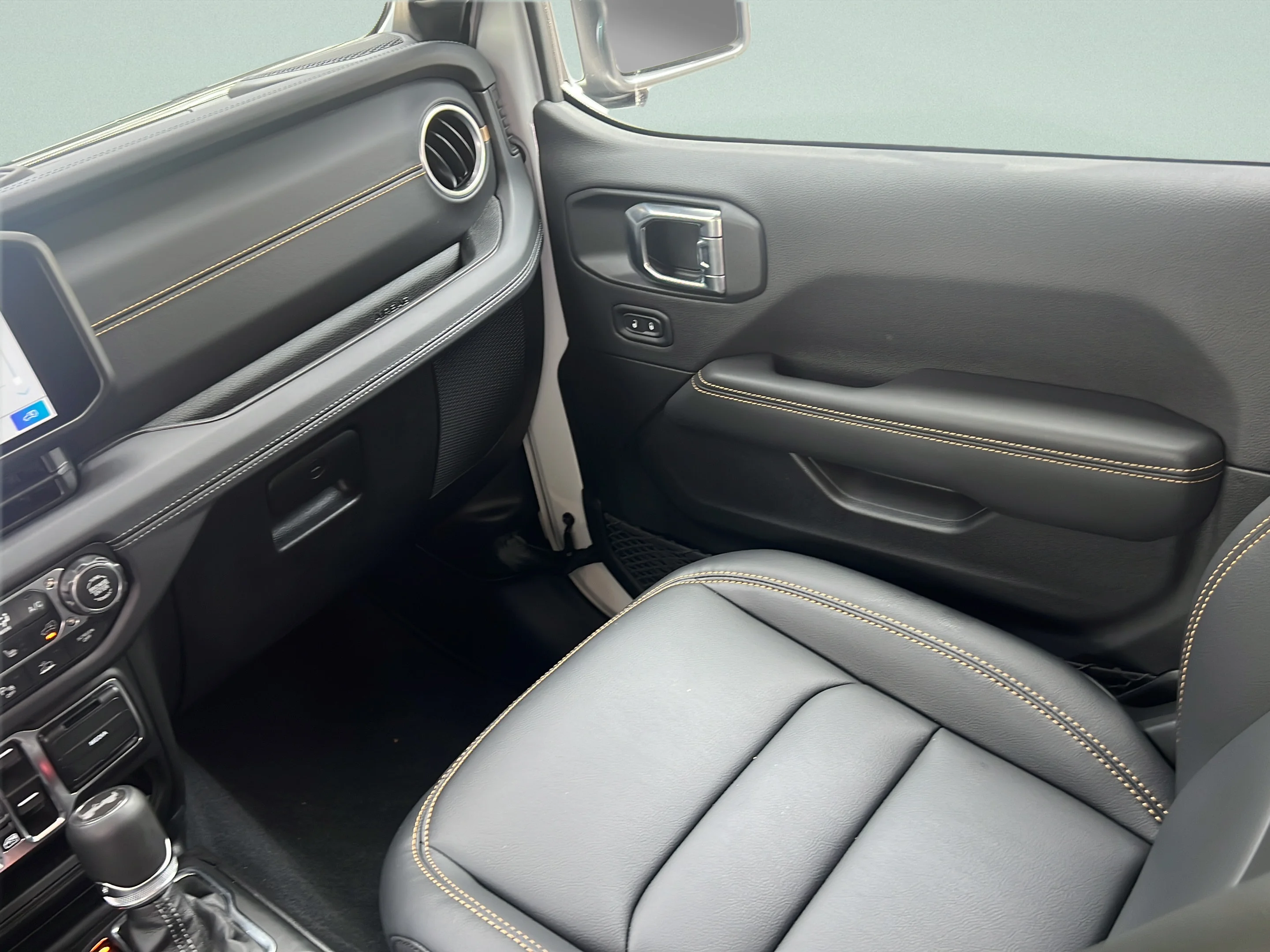 Used 2026 Bright White Clearcoat Jeep Sahara image 14