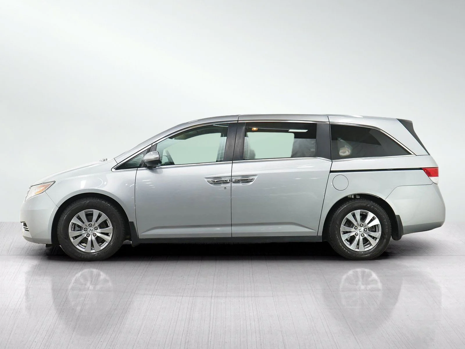 Used 2017 Honda Odyssey EX-L with VIN 5FNRL5H61HB019464 for sale in Wayzata, Minnesota