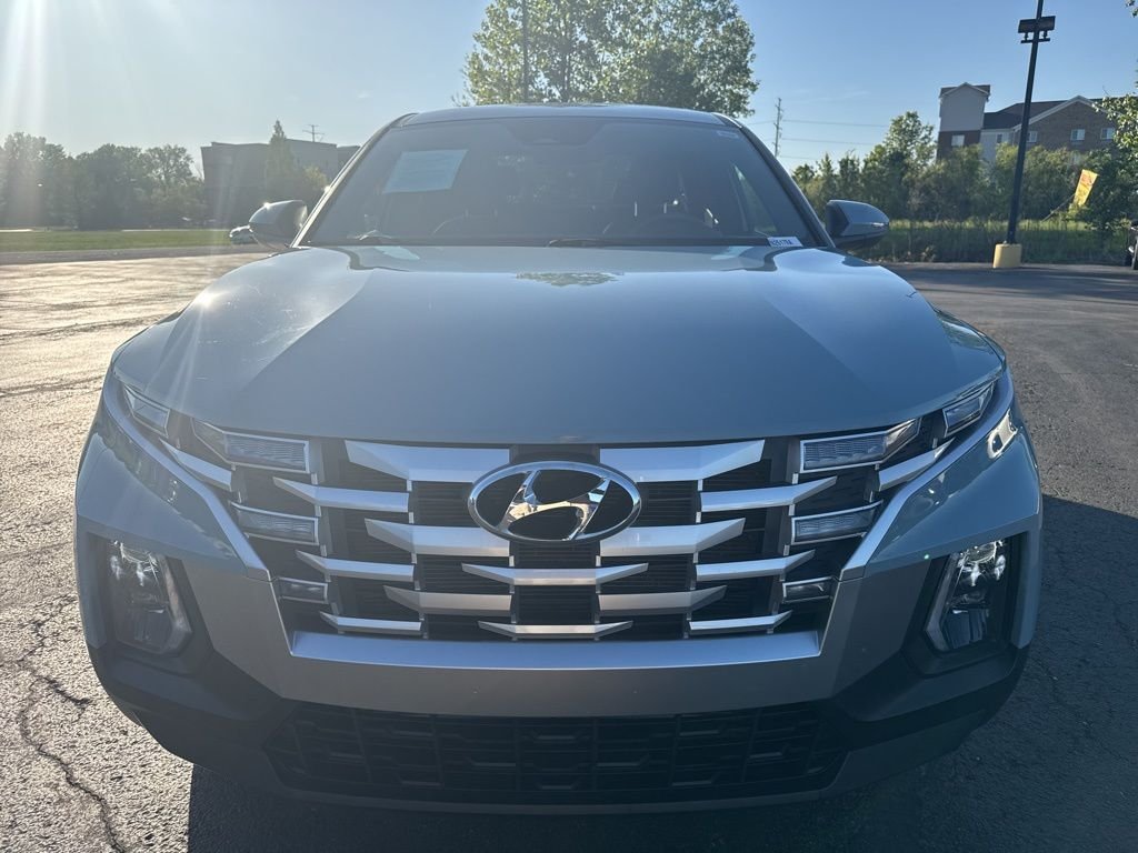 Used 2024 Blue Hyundai SE image 9