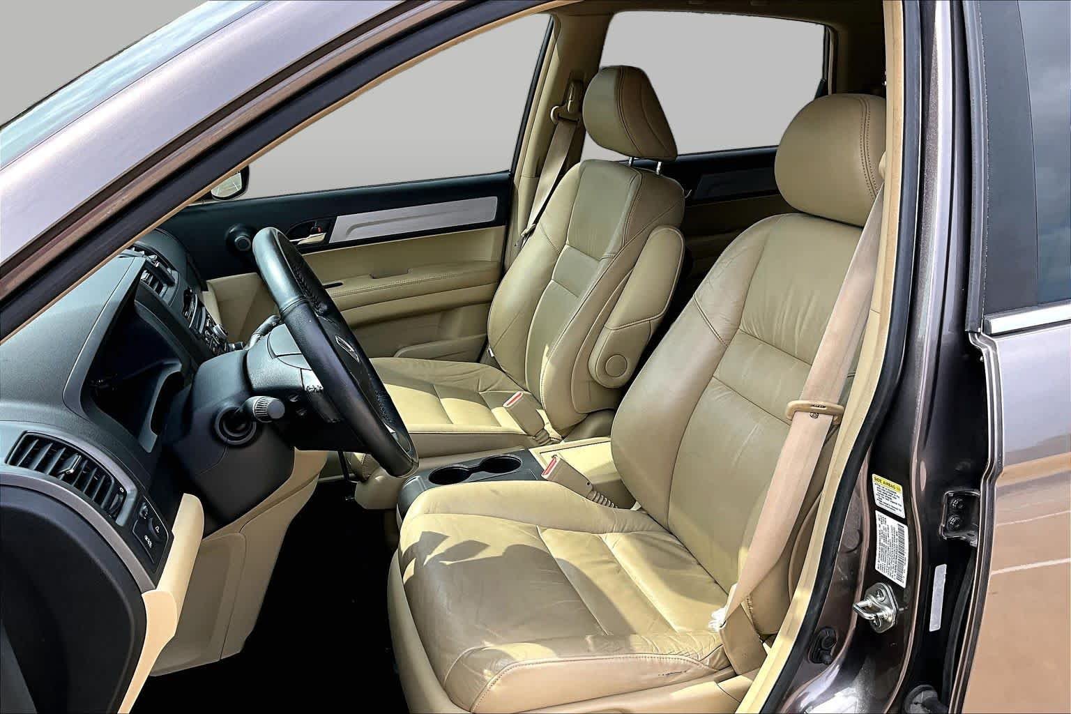 Used 2011 Polished Metal Metallic Honda EX-L image 7
