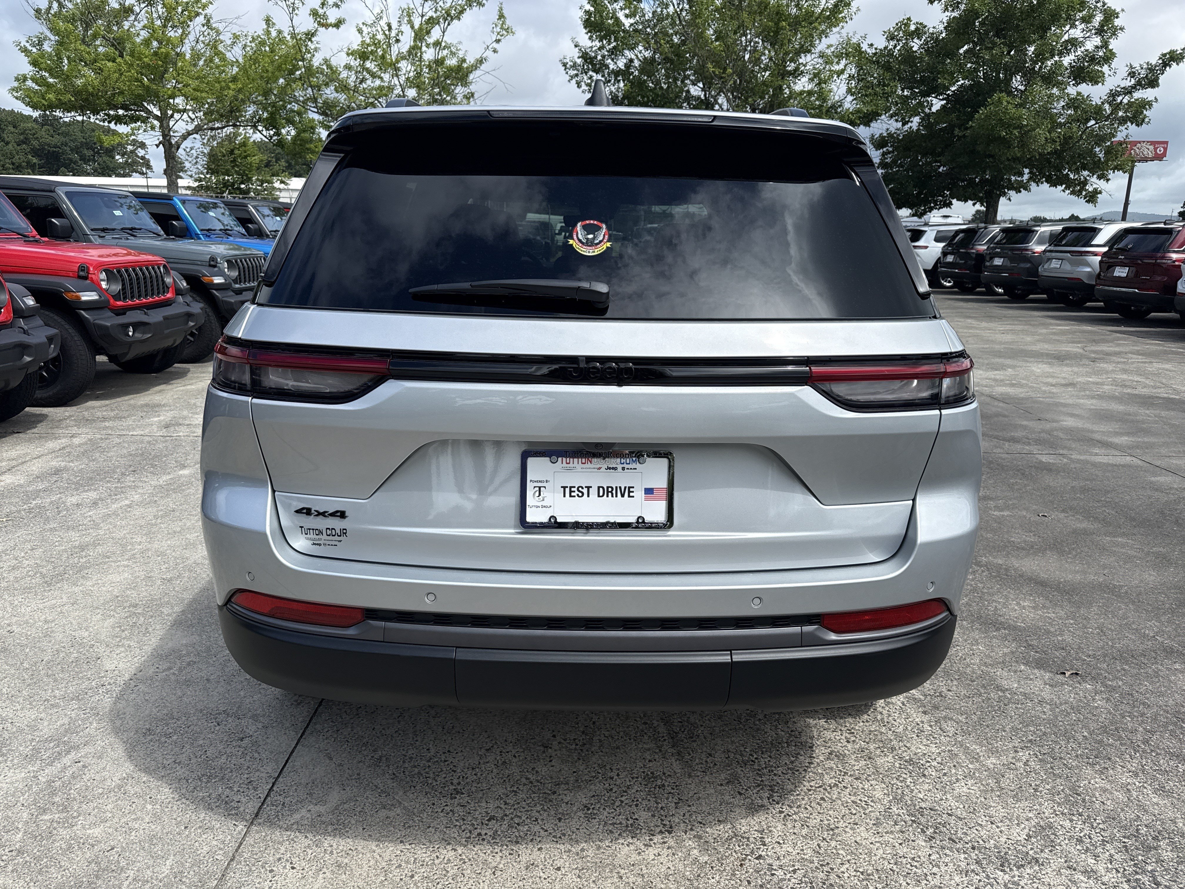New 2026 Silver Zynith Jeep Limited image 6