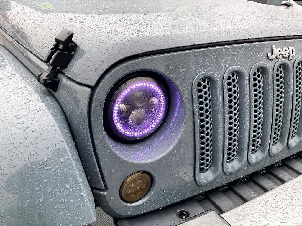 Used 2015 Anvil Clear Coat Jeep Unlimited Sahara image 27