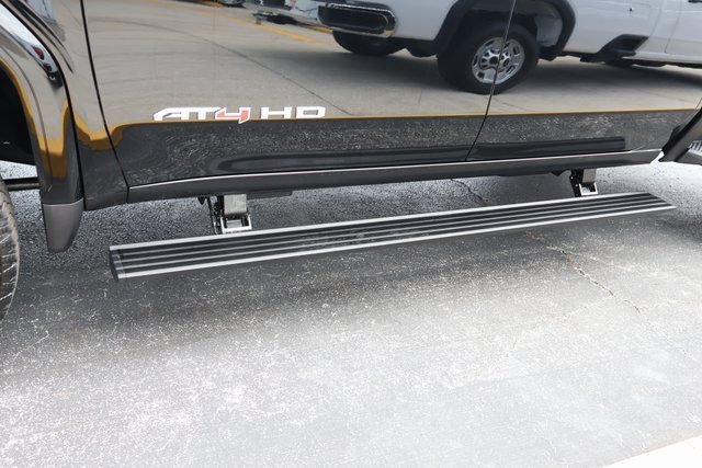 2026 GMC Sierra 2500HD AT4 - Photo 9