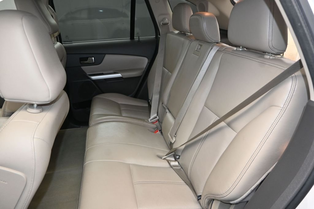Used 2011 White Ford Limited image 13