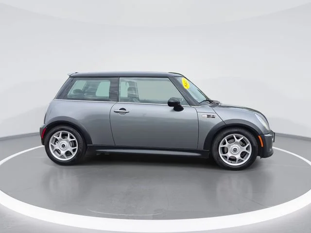 Used 2004  MINI  image 9