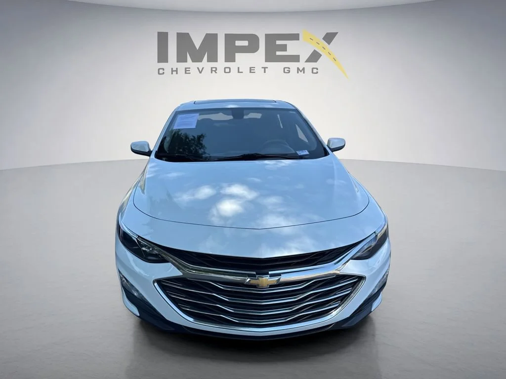 Used 2020 Summit White Chevrolet LT image 8