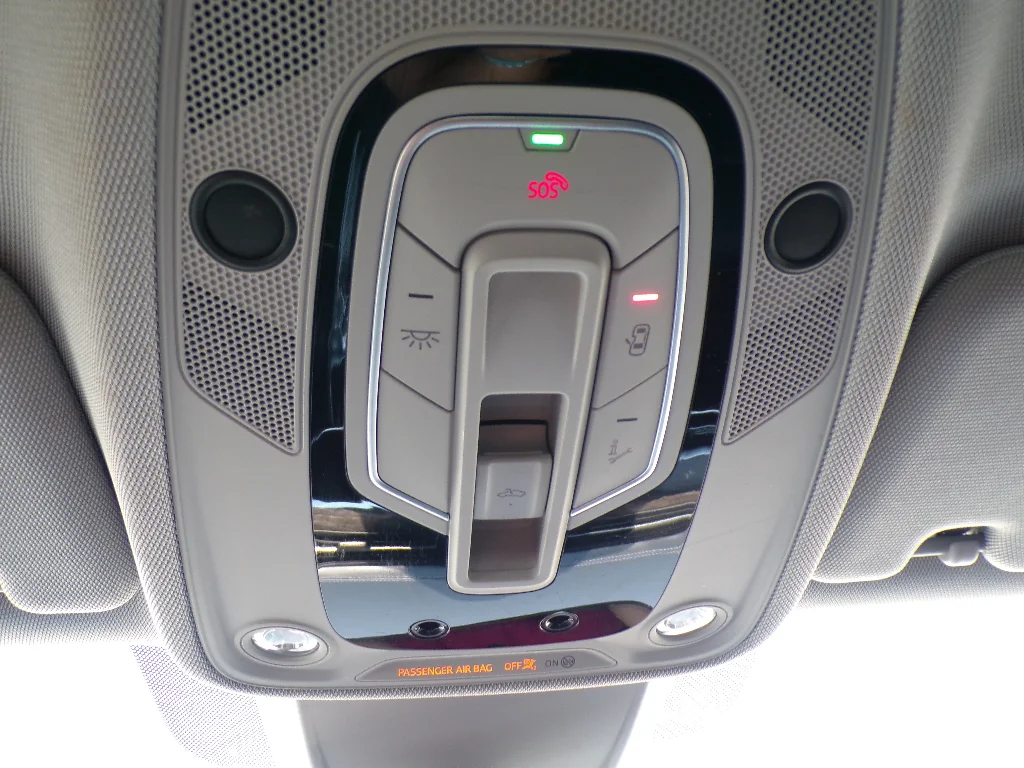 Used 2019 Daytona Gray Pearl Effect Audi Prestige image 20