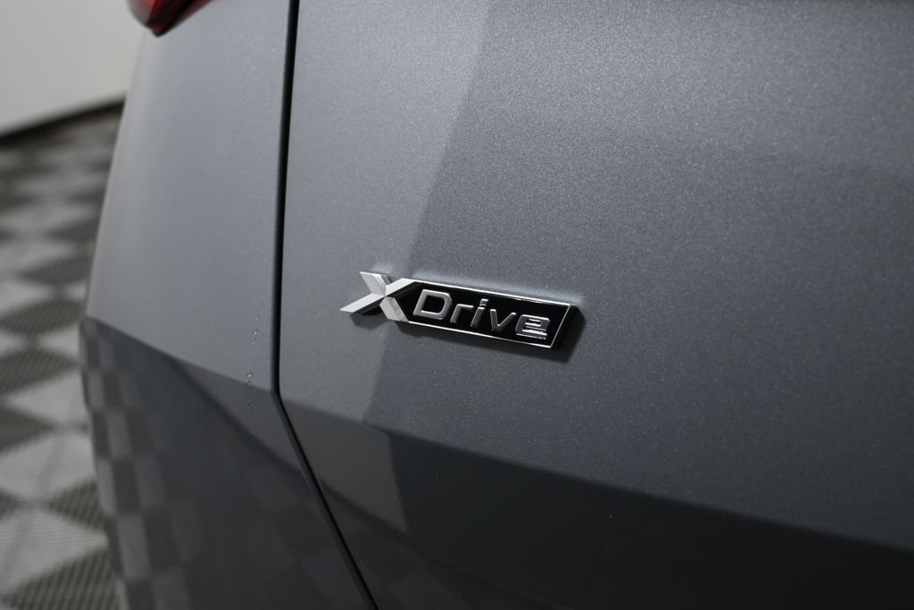 Used 2026 Gray Metallic BMW 30 xDrive image 40