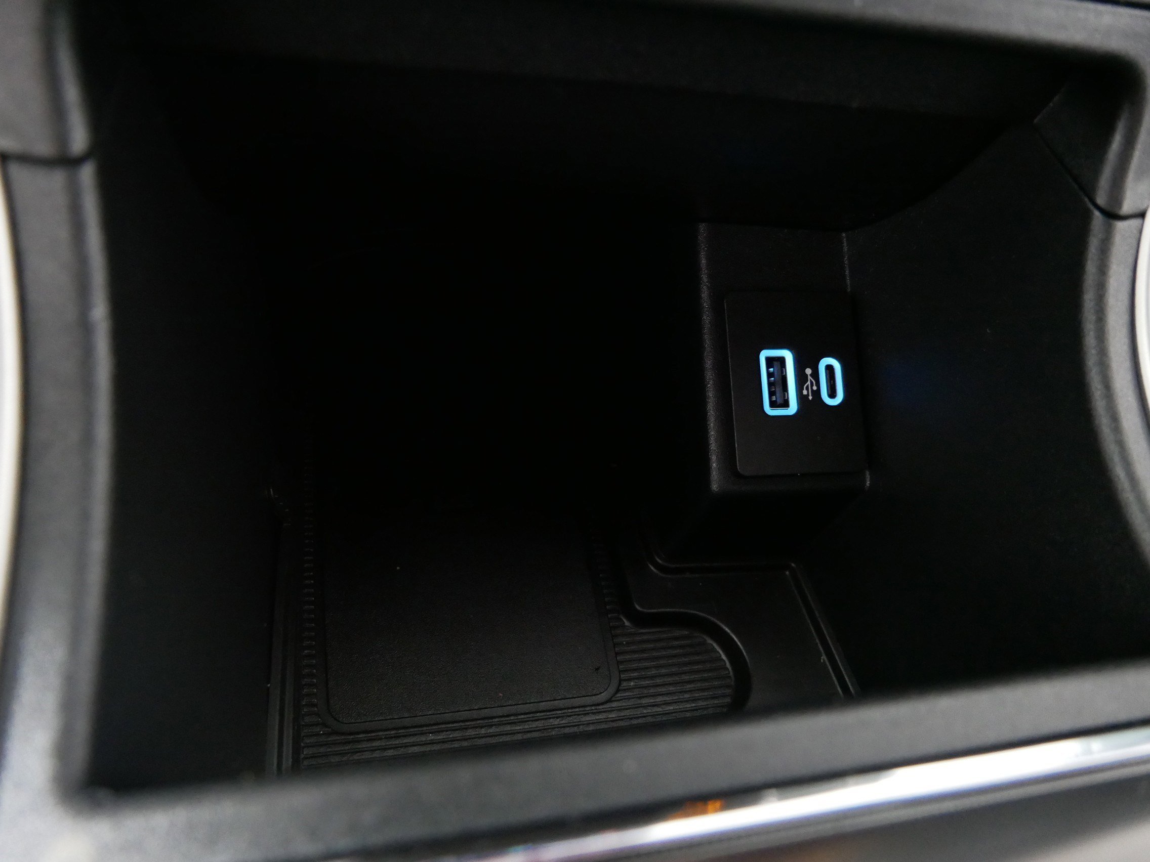 2024 Ford Edge ST-Line - Photo 29