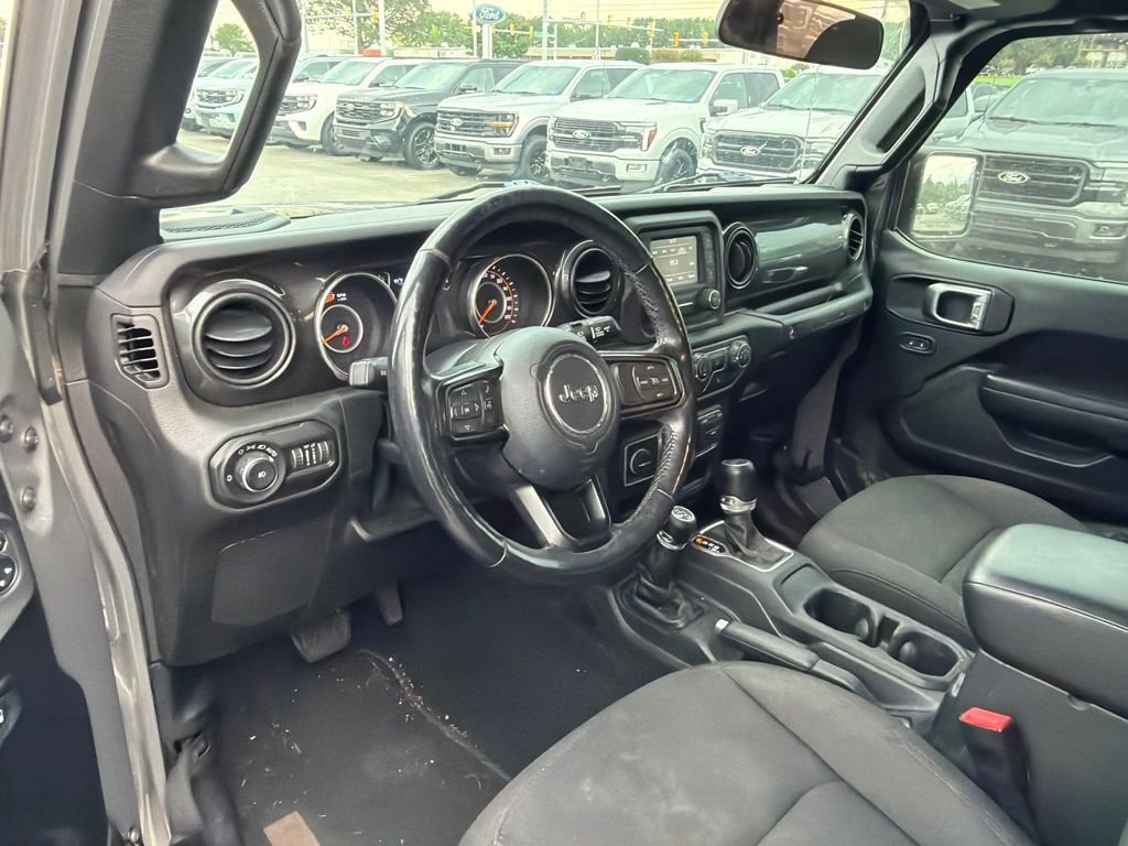 Used 2020 Sting Gray Clearcoat Jeep Unlimited Sport Altitude image 11