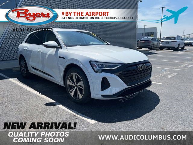 2024 Audi Q8 e-tron 55 114 kWh Premium quattro's photo