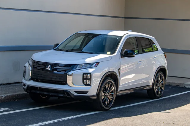 2026 Mitsubishi Outlander Sport LE